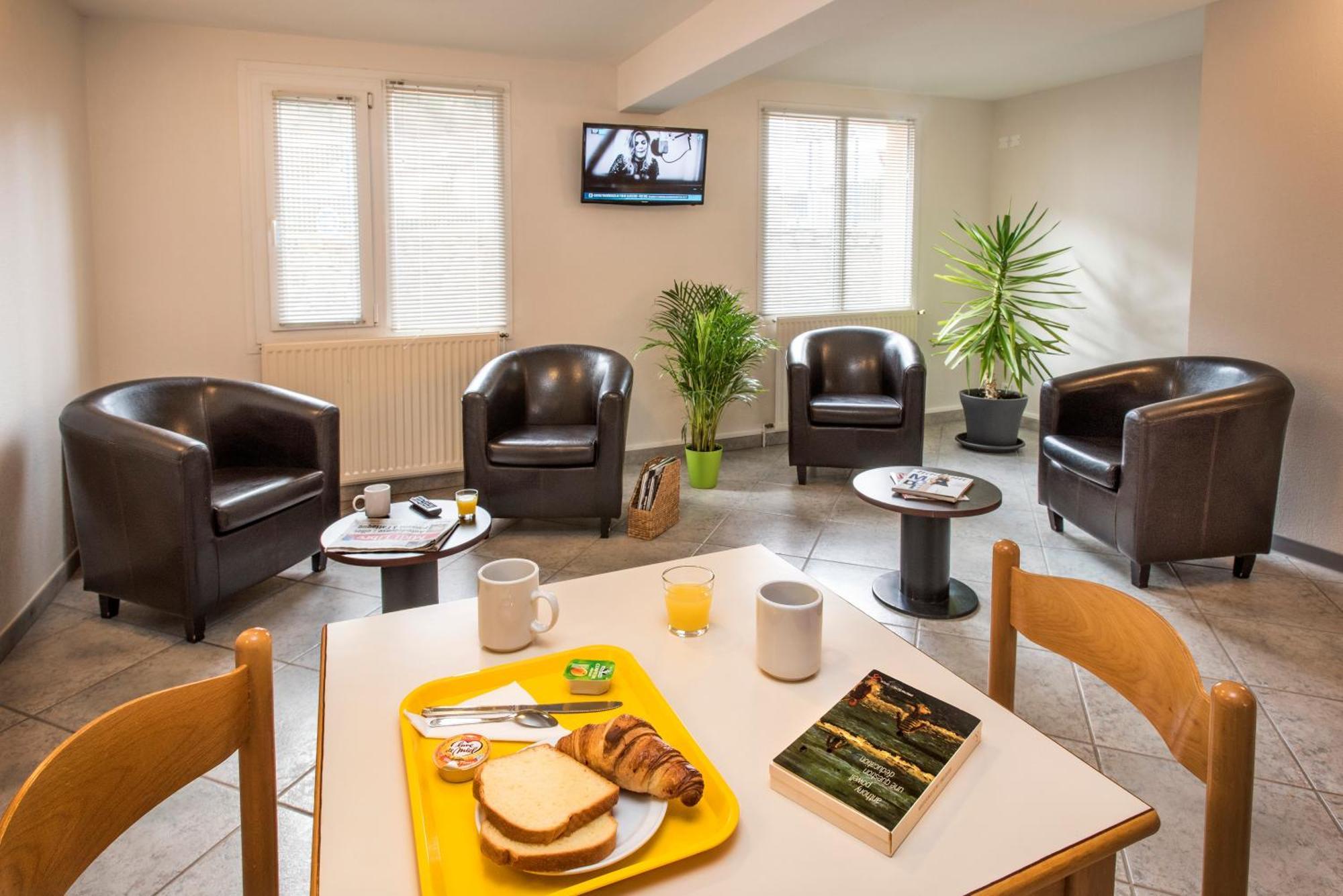 Brit Hotel Essentiel Deltour Mende Eksteriør bilde
